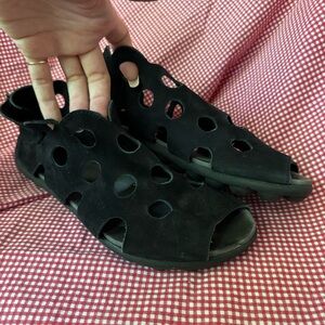 French Arche brand discontinued cut out sandals